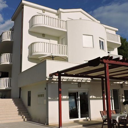 Villa Bianca Трогир Екстериор снимка