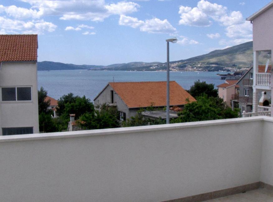 Villa Bianca Трогир Екстериор снимка