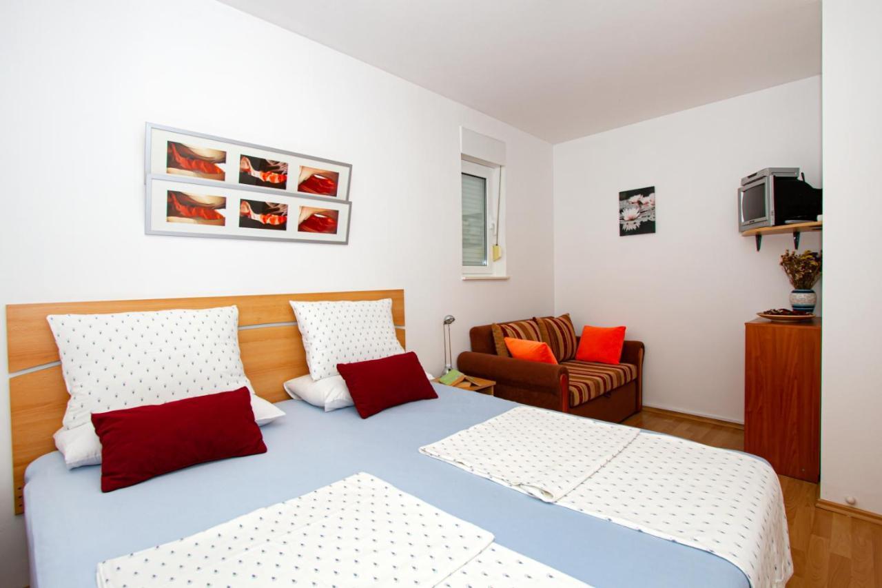 Villa Bianca Трогир Екстериор снимка