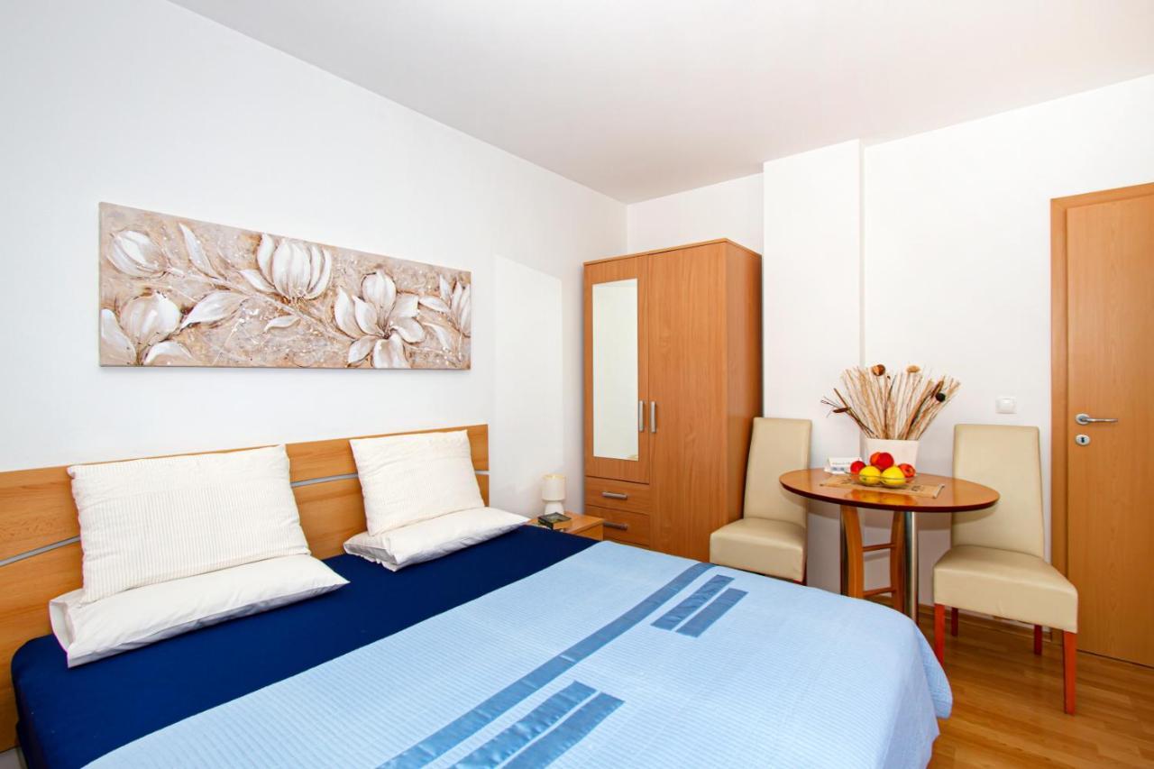 Villa Bianca Трогир Екстериор снимка