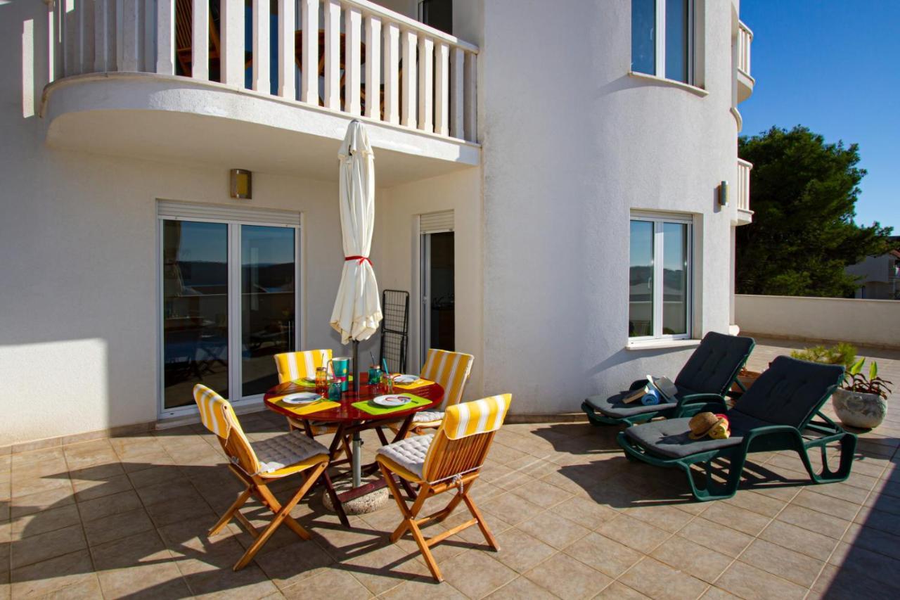 Villa Bianca Трогир Екстериор снимка