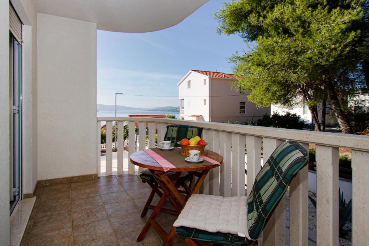 Villa Bianca Трогир Екстериор снимка