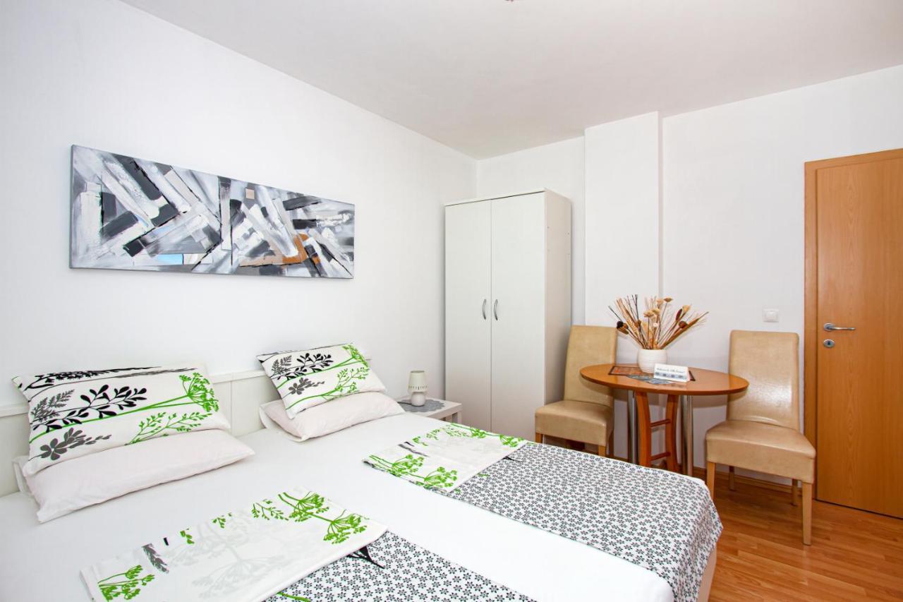 Villa Bianca Трогир Екстериор снимка