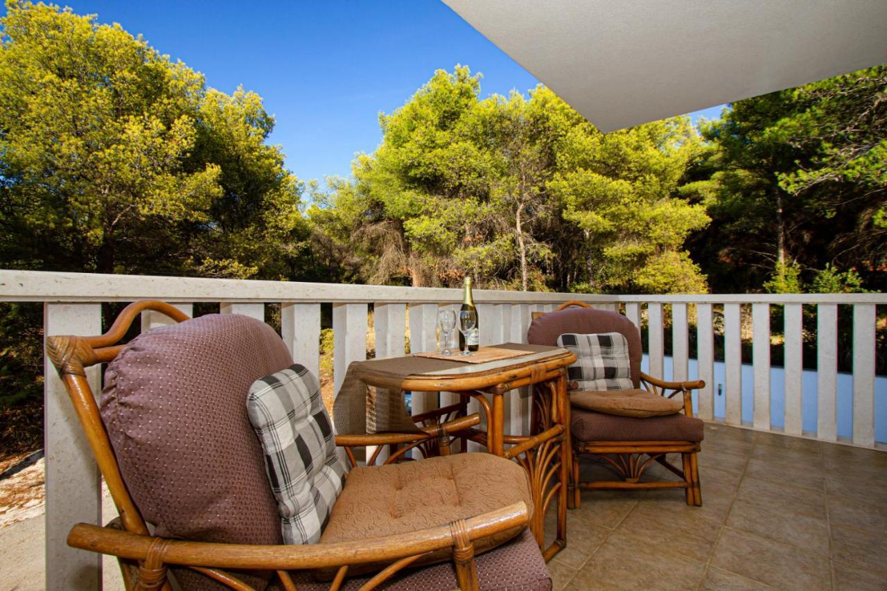 Villa Bianca Трогир Екстериор снимка