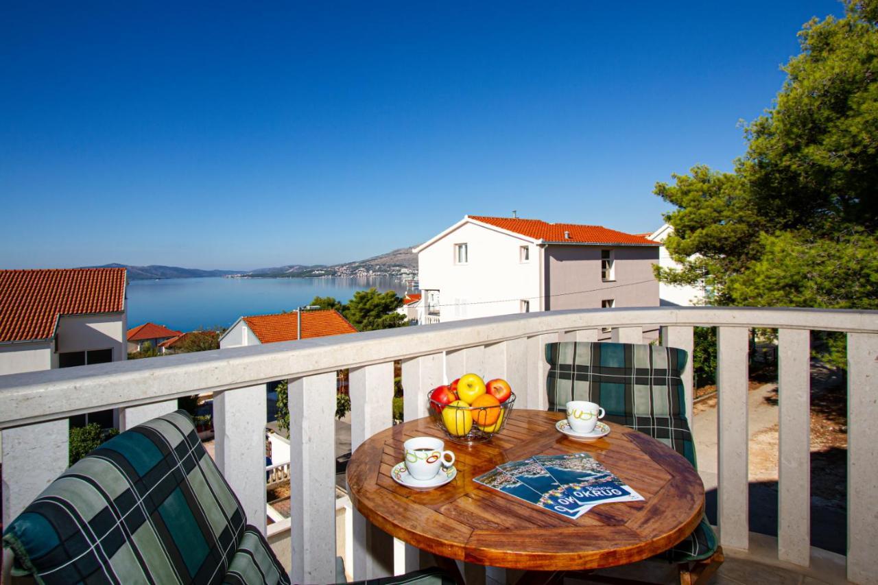 Villa Bianca Трогир Екстериор снимка